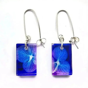 Violet hydrangea flower | Small RectangleEarrings | Recycled Perspex earring Sue Gregor 