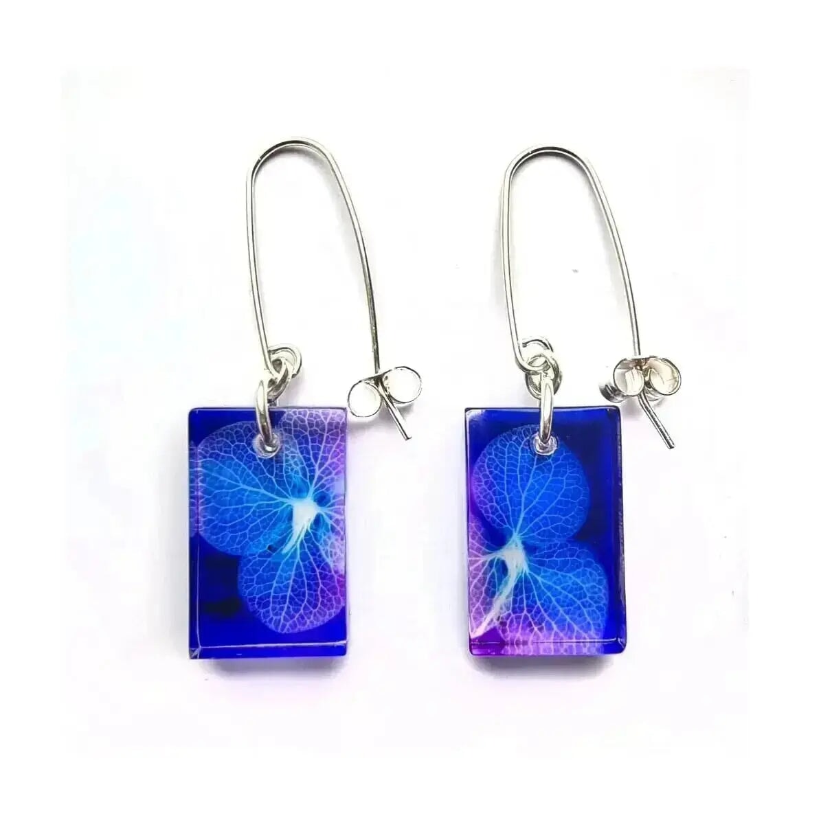 Violet hydrangea flower | Small RectangleEarrings | Recycled Perspex earring Sue Gregor 